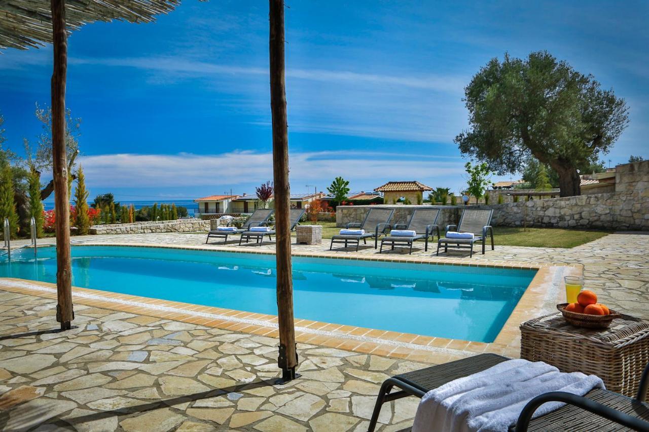Stigmes Villas & Suites Nea Skioni Bagian luar foto