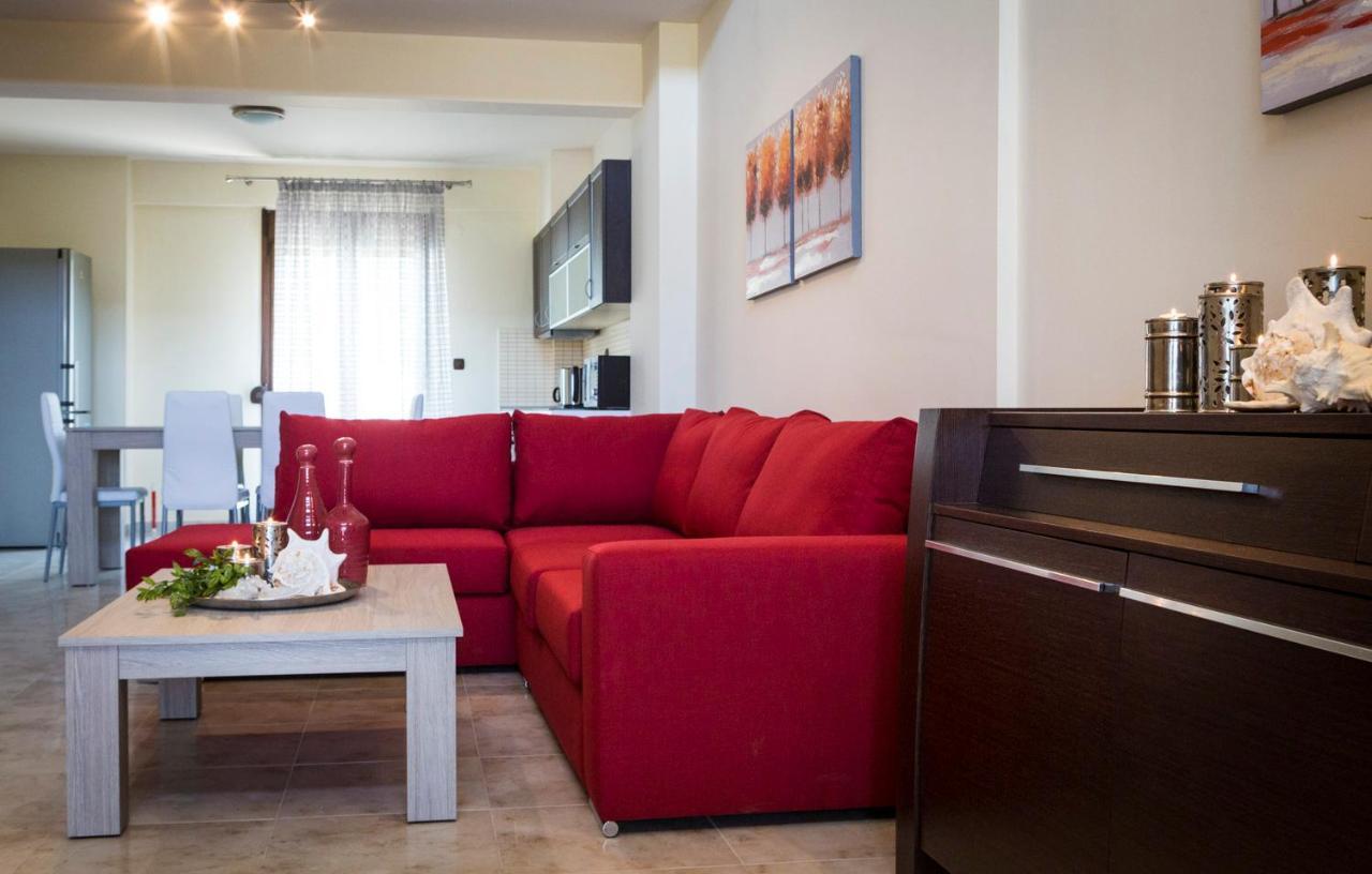 Stigmes Villas & Suites Nea Skioni Bagian luar foto