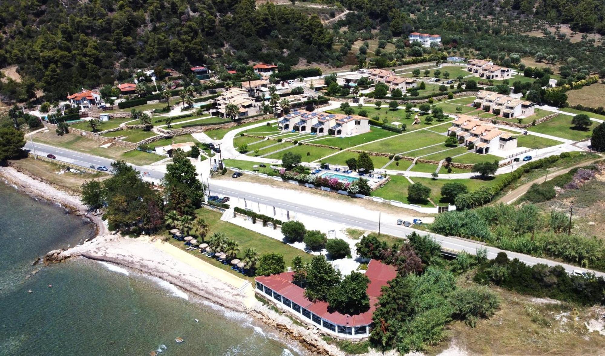 Stigmes Villas & Suites Nea Skioni Bagian luar foto