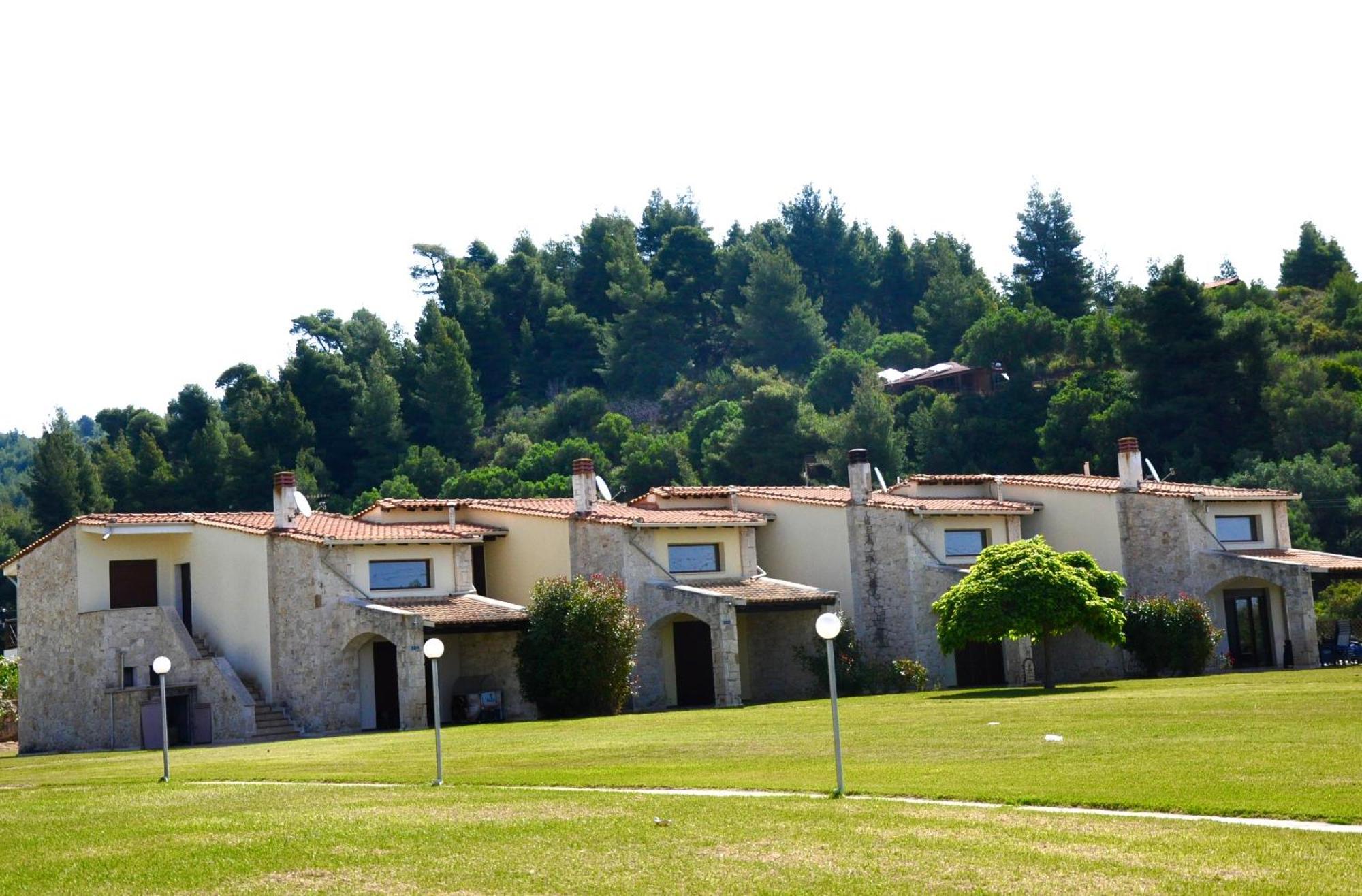 Stigmes Villas & Suites Nea Skioni Bagian luar foto